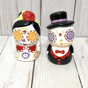 Day Of The Dead Dia De Los Muertaos Bride & Groom Salt & Pepper Shaker Set